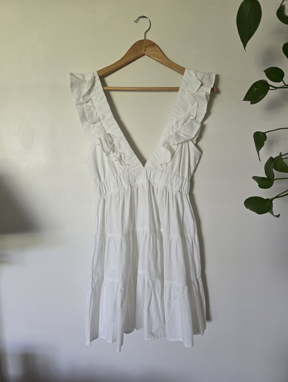 New Abercrombie & Fitch Size Small White Sleeveless Ruffle Mini Short Dress